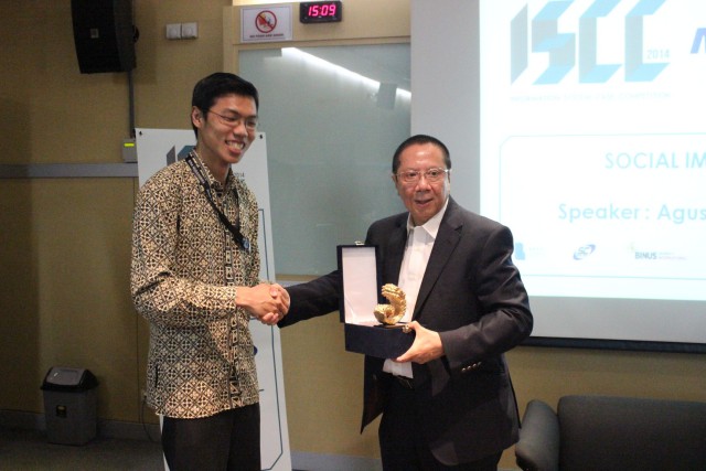 We would like to extend our gratitude to  Mr. Agus Mulyanto, PhD. [right] ~ Director of PT MNC Investama Tbk. Upon his public lecturer: "The role of Media Company to the development of Indonesia" at ISCC 2014.