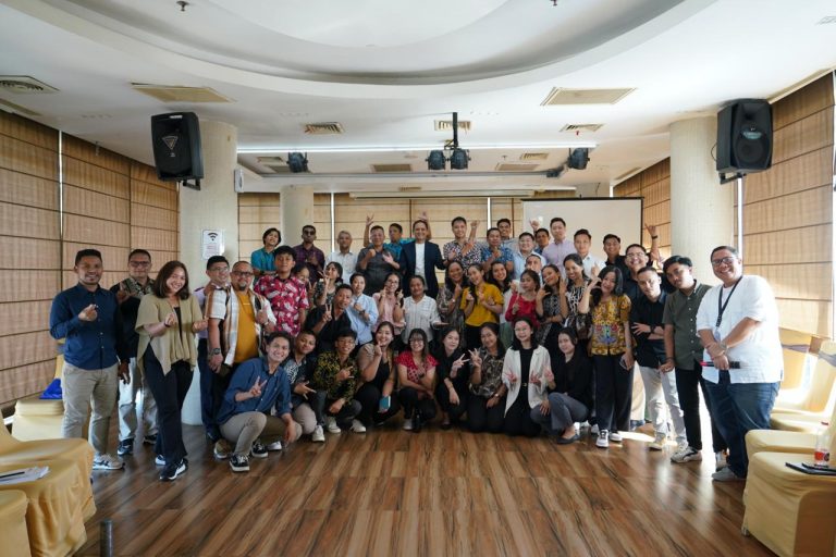Promoting Safe Digital Practices Among Youth in Makassar