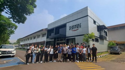 BINUS Finance International Students Gain Insights into Manufacturing with Elsewedy Electric Factory Tour