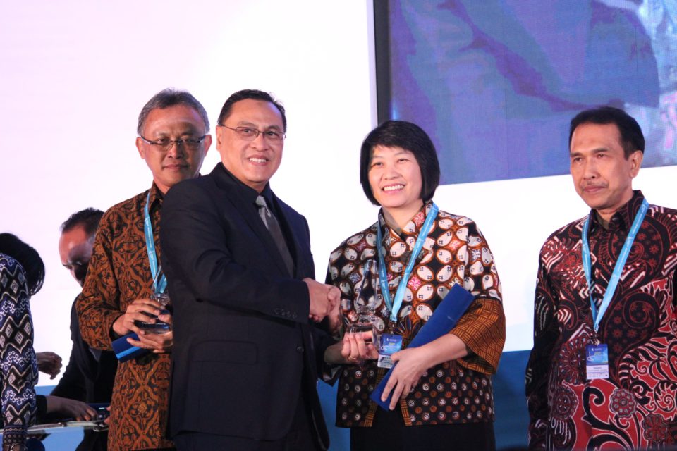 BINUS UNIVERSITY Wins 2017 Indonesian MAKE Study Award | BINUS ...